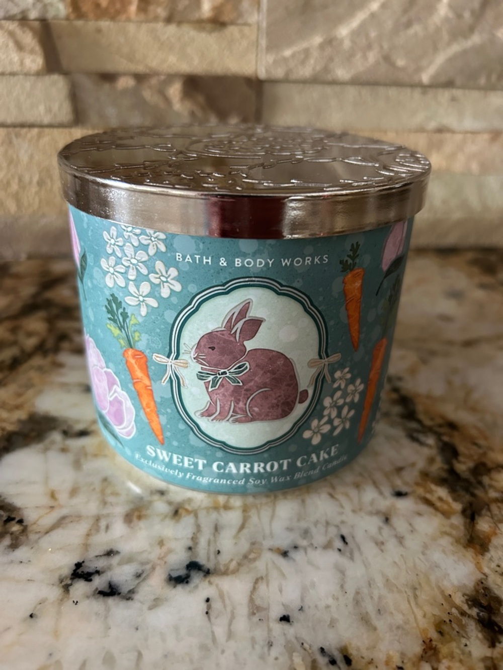 Bath & Body Works Sweet Carrot Cake Candle